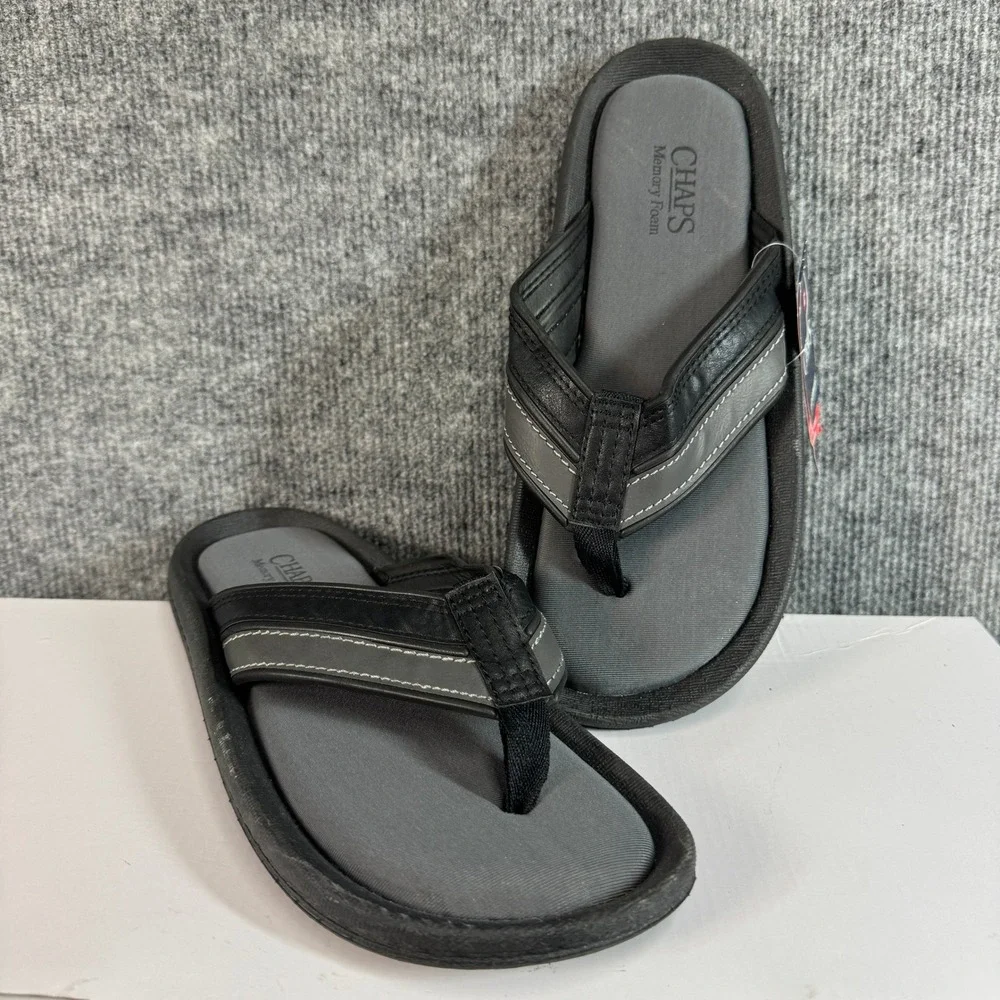 NWT Chaps Mens Performance Memory Foam Flip Flop Sandals Black Gray Size M